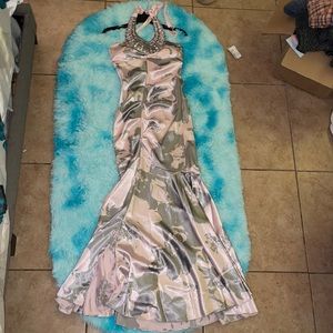 Prom / homecoming dress